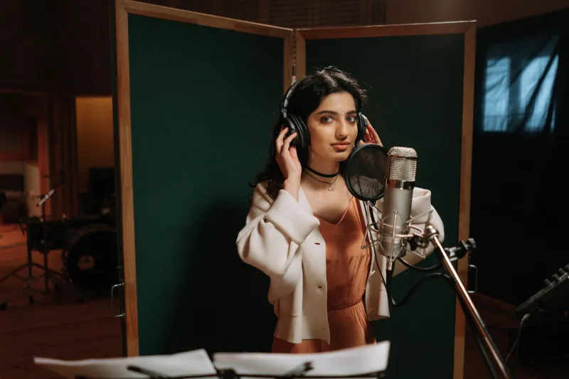 They Built the Voice, Not the Brand: The Unsung Vocal Architects Behind Your Favorite Artists
